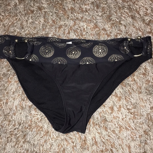 Target swimsuit bottom - Picture 2 of 5